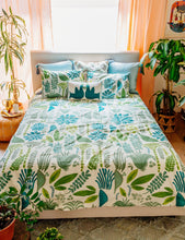 Load image into Gallery viewer, Jardin Duvet Set by Justina Blakeney®
